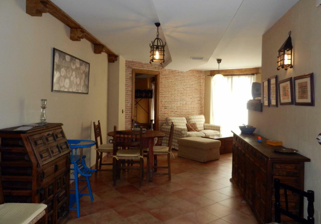 Casa Rebollares I Guest House Piedralaves Eksteriør bilde